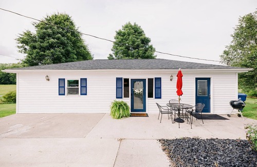 Nancy Cottage | Your idyllic getaway in the beautiful countryside of Somerset, Kentucky!