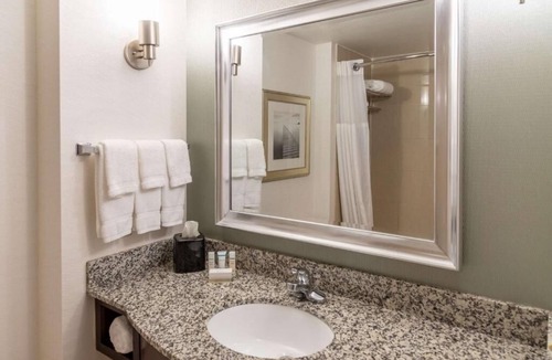 North Little Rock Hotel | Your NLR Base w/Indoor Pool | Near Clinton Library and Scenic Riverwalk!