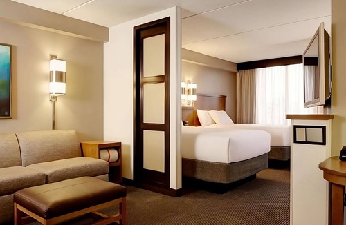Gwinnett Place Hotel | Your Relaxing Getaway Awaits! 2 Units w/Free Breakfast near McDaniel Farm Park