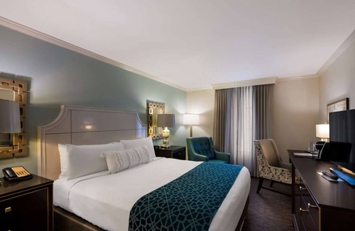 French Quarter Resort | Your Ultimate Leisure Stay Near Jackson Square! Pets are Allowed, w/Pool