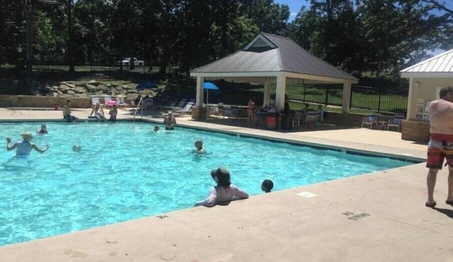 1 Bdr Golf Resort w Lake Pools Hot Tub.
