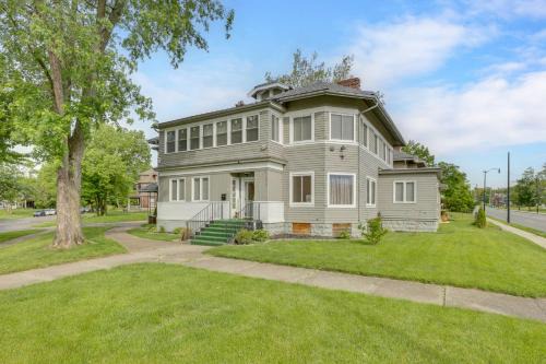 1 Mi to Dtwn Dayton: Unique 3-Unit Base!