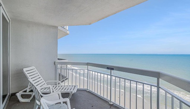 1402 Waters Edge Resort condo