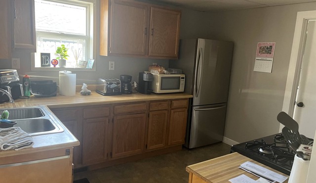 2 Bed, 1 Bath house