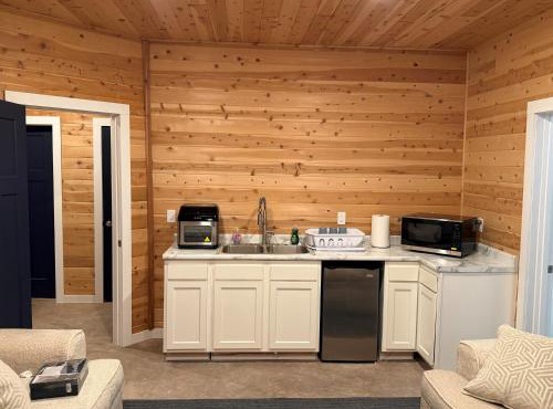 2 Bed Cedar Studio at Whitetail Estates