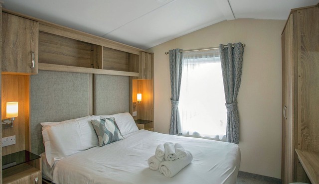 2 bedroom accommodation in Cowden, Nr Hornsea