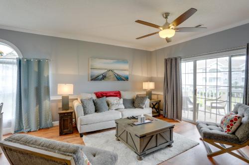 < 2 Mi to Coast: Condo w/Pool in Myrtle Beach