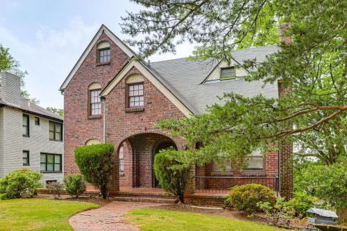 2 Mi to Uptown! Group-Friendly Home w/Game Room