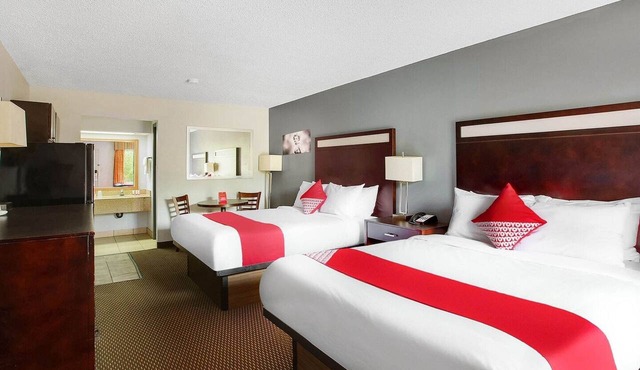 2 Queen Bed|Smoking|Texarkana