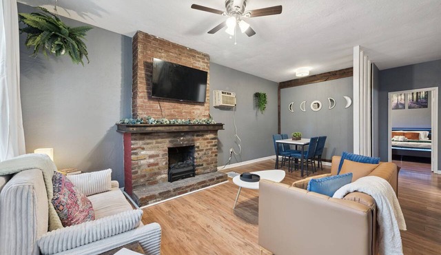2BR 1Bath 4 Beds Entire Apartment in Bloomfield