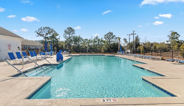 3BR Townhouse Pool Access, Near Beach&Attractions