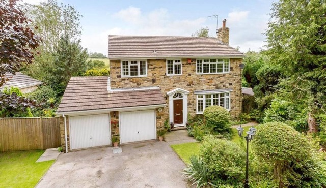 4-Bed House in Wetherby, sleeps 8, near York