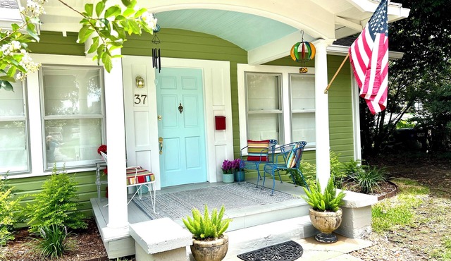 4-bedroom 100 year old bungalow in historic Natchez.