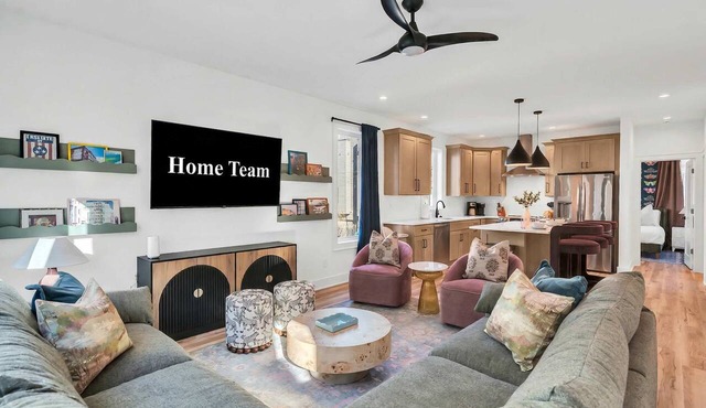 4BR Nashville Hideaway - Rooftop Views - Fire Pit