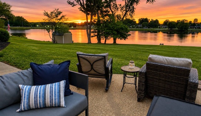 5 BR Lakefront retreat near Green River Lake and Campbellsville University