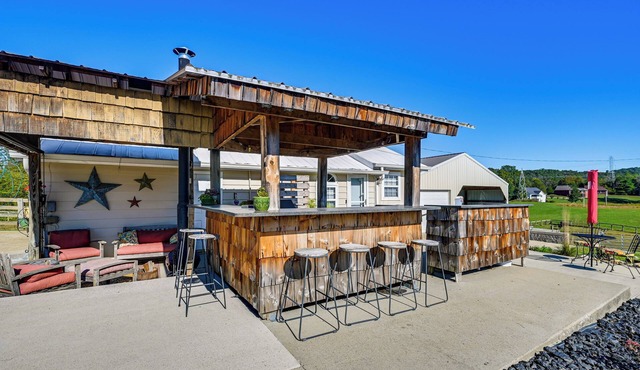 5 Mi to Dtwn Somerset! Country Retreat w/Gazebo