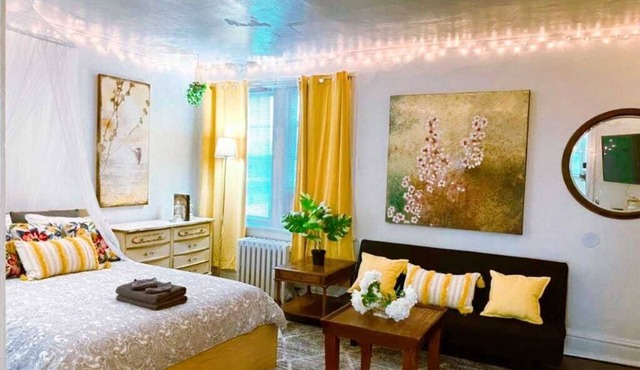 6649 1E | Garden Style Studio Near Forest Park