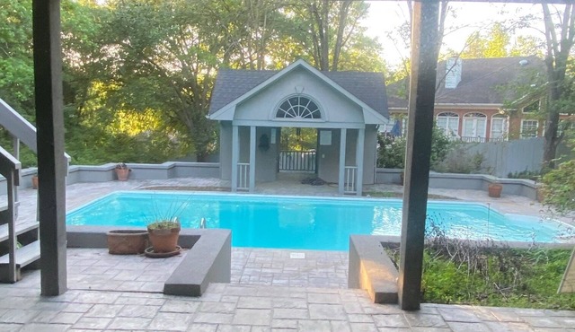 7-Bedroom Expansive Vacation Home, Minutes from Cooper Creek Tennis & Fort Moore