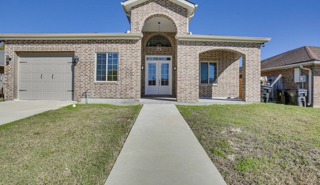 8 Mi to French Quarter: Home w/Patio & Yard!