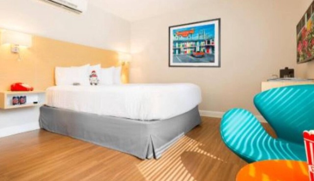 A Charming Room. Good Location For Your Vacations