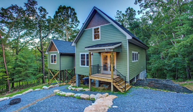 A cozy chic mountain escape