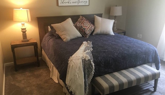 a cozy, quiet, rural hideaway close to everything