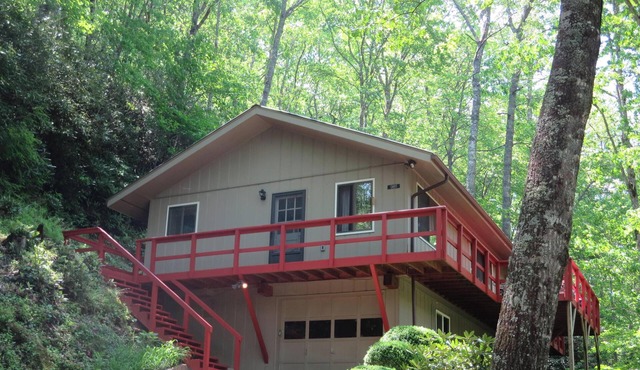 A sweet spot to stay, Golf, hiking, water, horseback riding, Relax & Recharge!