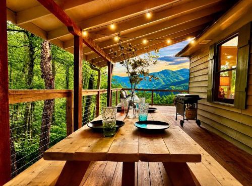 Above the Clouds Cabin