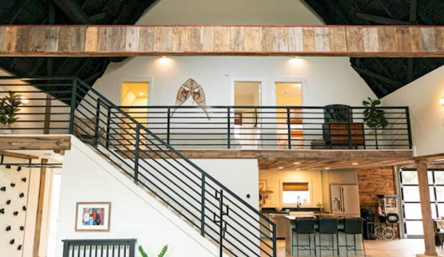 Adventure Barn-On HGTV "Fixer to Fab"-Access MTB