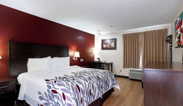 Affordable Stay Close to Downtown Knoxville – Just Minutes Away
