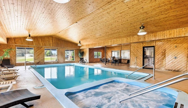 Americas Best Value Inn Tahquamenon Country