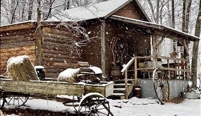 Arkansas Adventure Awaits: Cabin with Hot Tub and Riverfront Charm