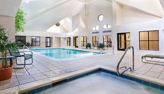 Ballantyne Suite | Free Breakfast, Shuttle, & Pool