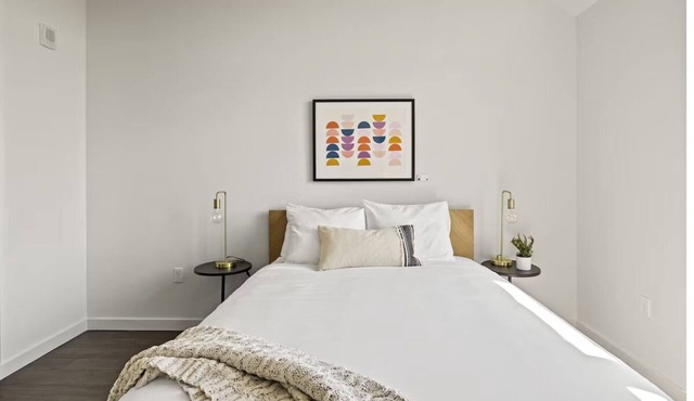 Ballston Apartment | Full Kitchens & Rooftop Access | Near Lincoln Memorial