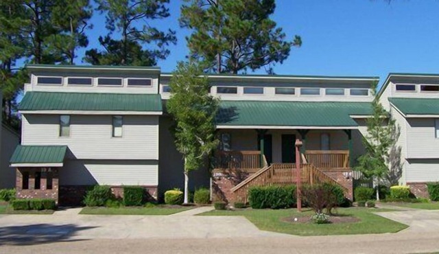 Beautiful 2 bedroom unit at resort, sleeps 6