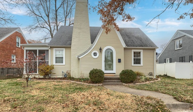 Beautiful Home in Owensboro. Self checkin-Great location-Screened porch