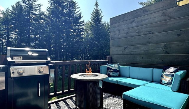 BEST 6br Ski-In+Out w. Hot Tub->Gear rm, PS-5, Fun+Lux