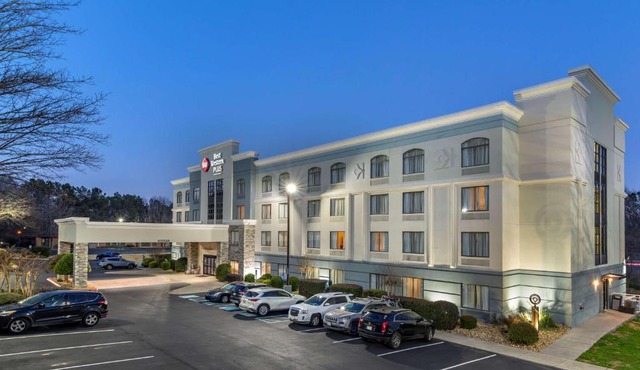 Best Western Plus Dalton Inn