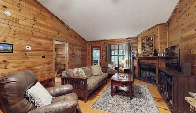 Bird Haus Sautee Cabin