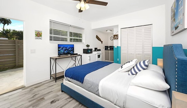 Blue Coral Studio in Hollywood
