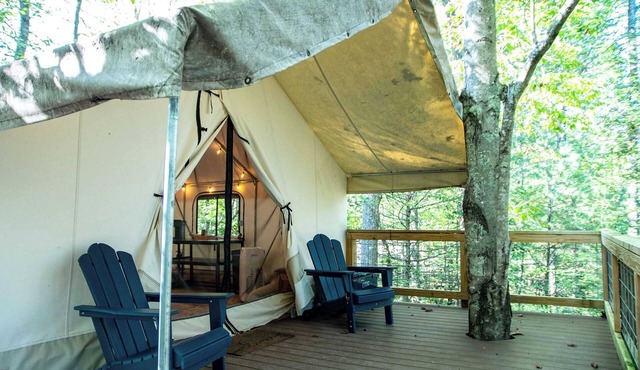 Blue Heron's Nest - Glamping Tent in the Gorge