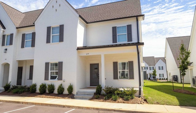 Boho at the Grove by Apex Short Term Stays