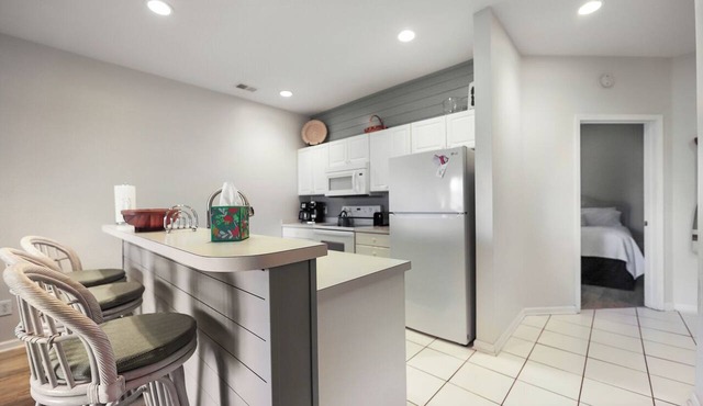 Book your Sea Trail getaway in this ground floor, pet friendly condo