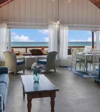 Boona Vista Lake Michigan Beach Front Cottage