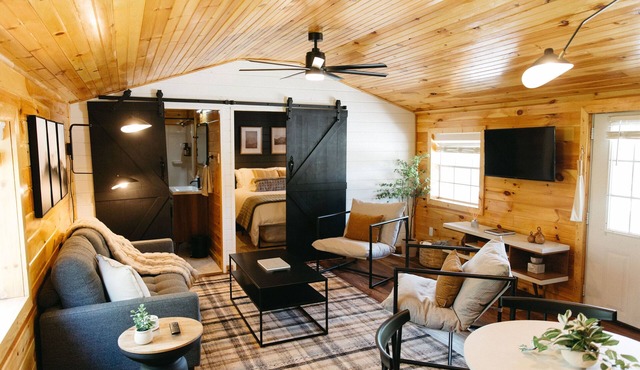 Boone's Bluff RRG- HUMBLE COZY STAY w/Firepit