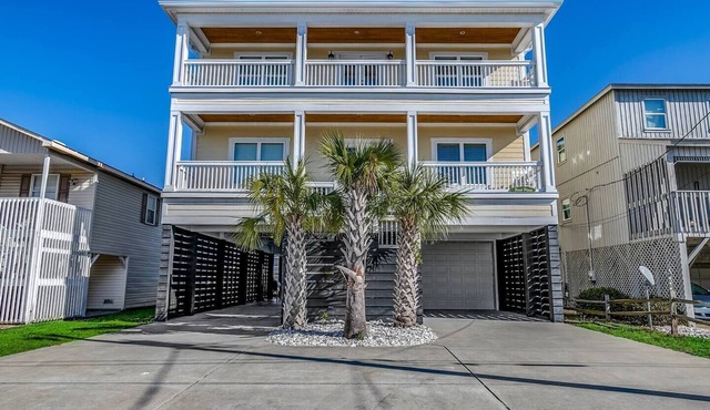 BP King Beds-Outdoor Bar-Firepit-Arcade-1Blk2Beach