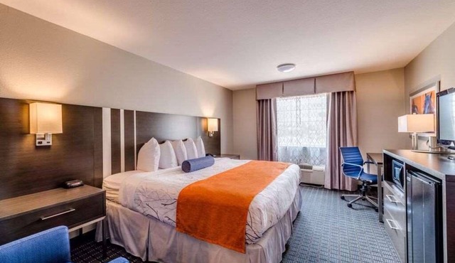 Budget-Friendly Property, Free Breakfast, Free Parking, Pool