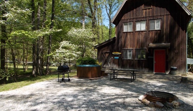 Caddo River Crossing - The Barn Cabin - Has access to the Caddo River