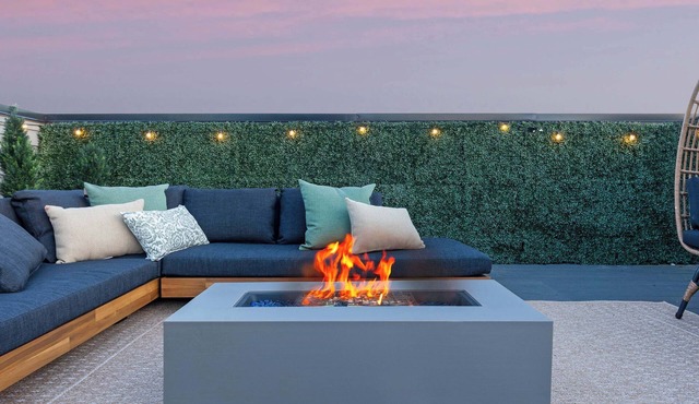 Camellia | Rooftop & Pet-Friendly Stay