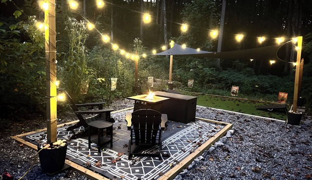 Campers Delight: Wooded Views w/Fire Pit/Grill/25 minutes from Gatlinburg